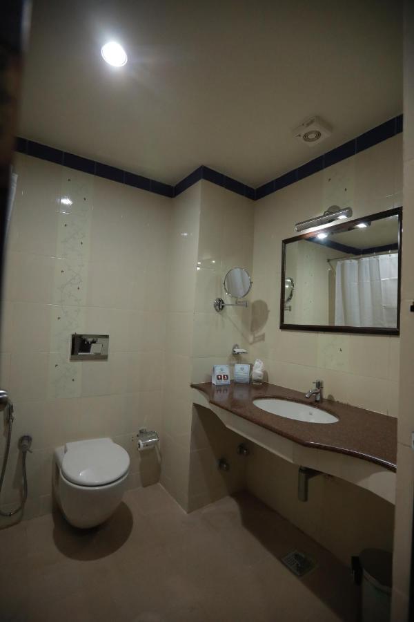 Thrissur Hotel Peninsula المظهر الخارجي الصورة