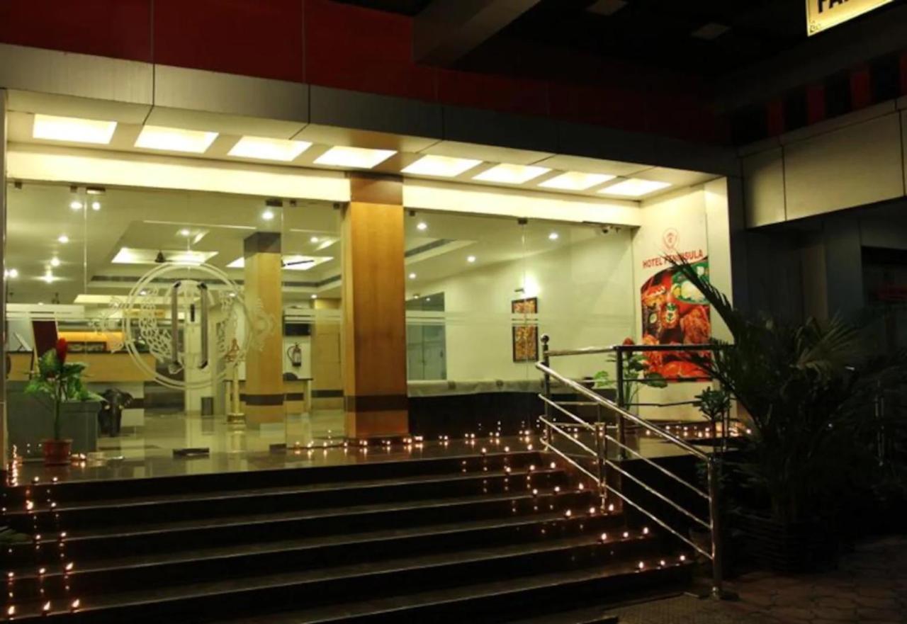 Thrissur Hotel Peninsula المظهر الخارجي الصورة