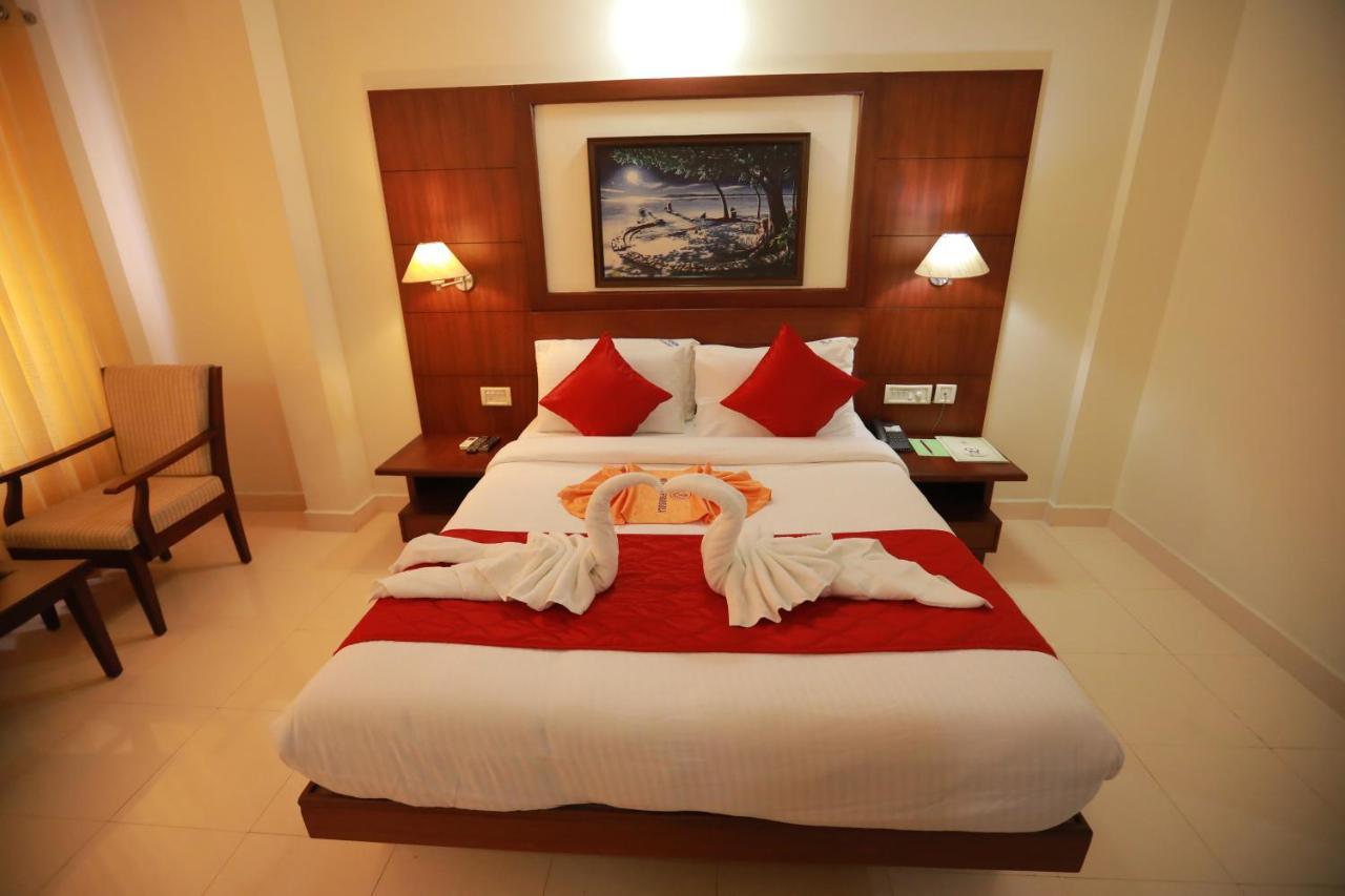 Thrissur Hotel Peninsula المظهر الخارجي الصورة
