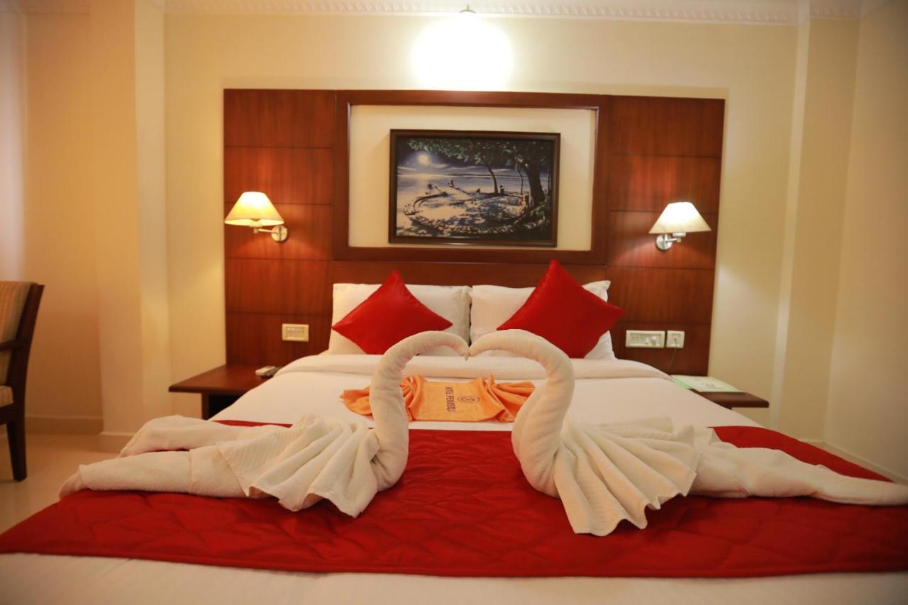 Thrissur Hotel Peninsula المظهر الخارجي الصورة