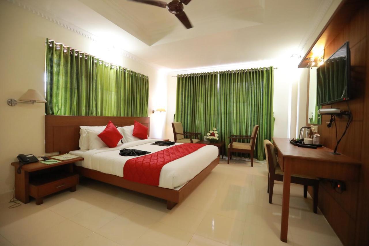 Thrissur Hotel Peninsula المظهر الخارجي الصورة