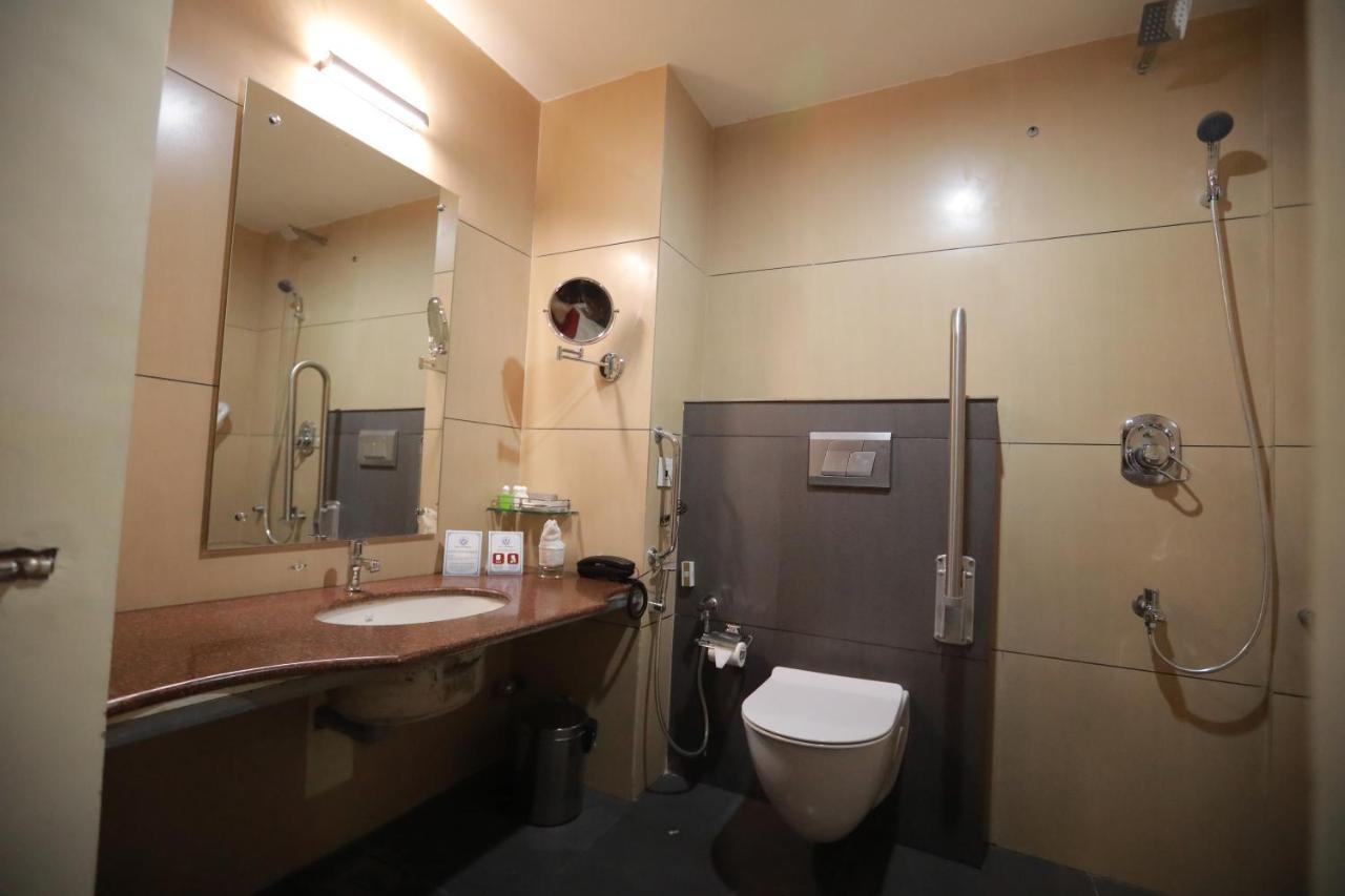Thrissur Hotel Peninsula المظهر الخارجي الصورة