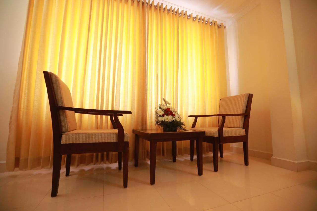 Thrissur Hotel Peninsula المظهر الخارجي الصورة