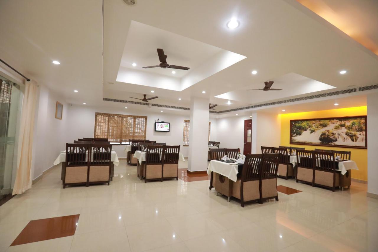 Thrissur Hotel Peninsula المظهر الخارجي الصورة